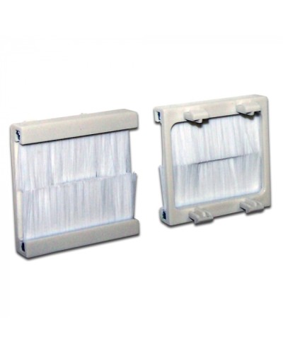 Вставка с черным щеточным вводом, 45х45 LANMASTER (LAN-SIP-23BR-BK) в Рубцовске Коннекторы ВО Pintop.ru