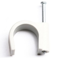 Скоба пластиковая с гвоздем, д.7 - 8мм DKC 51700