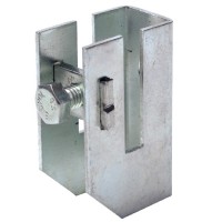 Скоба-держатель полосы с болтом DKC ND2312