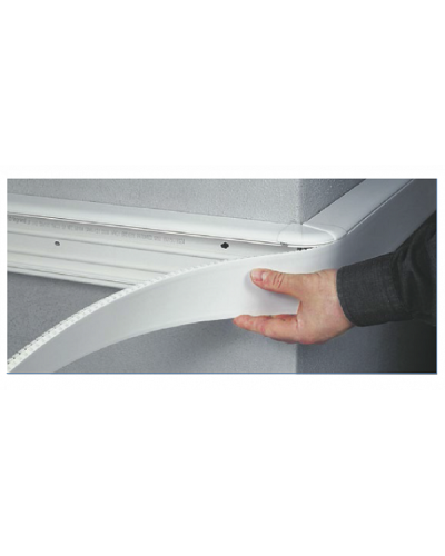 Крышка для кабель-канала 180 мм LEGRAND 010526 в Рубцовске Аксессуары для кабель-канала Pintop.ru