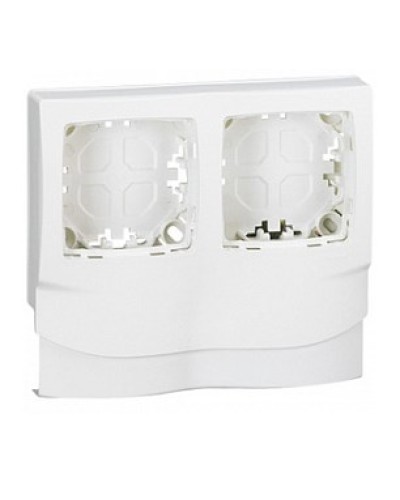 Рамка Legrand 031414 в Рубцовске Аксессуары для кабель-канала Pintop.ru