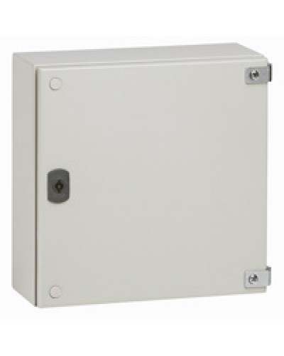 Промышленная коробка Atlantic металлическая квадратная IP66 IK10 300x300x120 мм RAL 7035 Legrand 035608 в Рубцовске Щиты электрические Pintop.ru