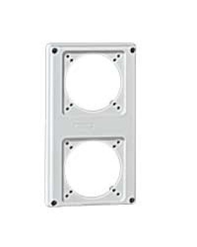 Панель лицевая Legrand 057713 в Рубцовске Аксессуары для кабель-канала Pintop.ru