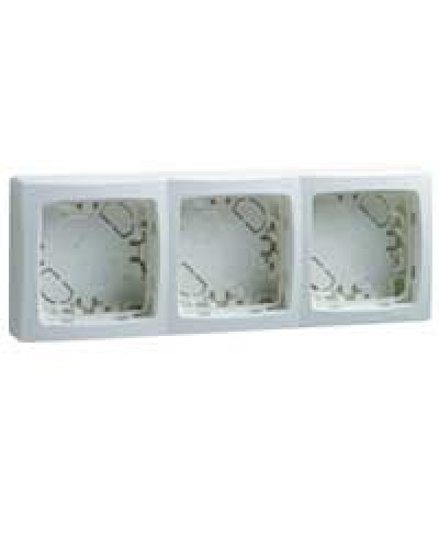 Рамка Legrand 086093 в Рубцовске Аксессуары для кабель-канала Pintop.ru