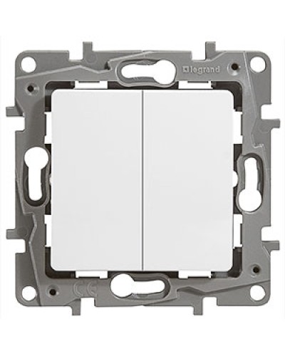 Выключатель двухклавишный 10 AX 250 В белый Etika Legrand 672202 в Рубцовске Аксессуары для кабель-канала Pintop.ru