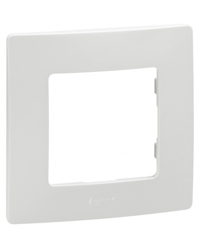 Рамка 1 пост Etika белый Legrand 672501 в Рубцовске Аксессуары для кабель-канала Pintop.ru