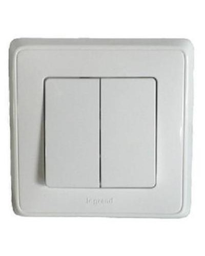 Выключатель автоматические клеммы 10 А 250 В белый Cariva Legrand 773658 в Рубцовске Аксессуары для кабель-канала Pintop.ru