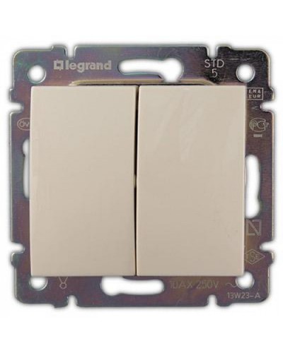 Переключатель на два направления двухклавишный Valena 10 AX 250 В слоновая кость Legrand 774308 в Рубцовске Аксессуары для кабель-канала Pintop.ru